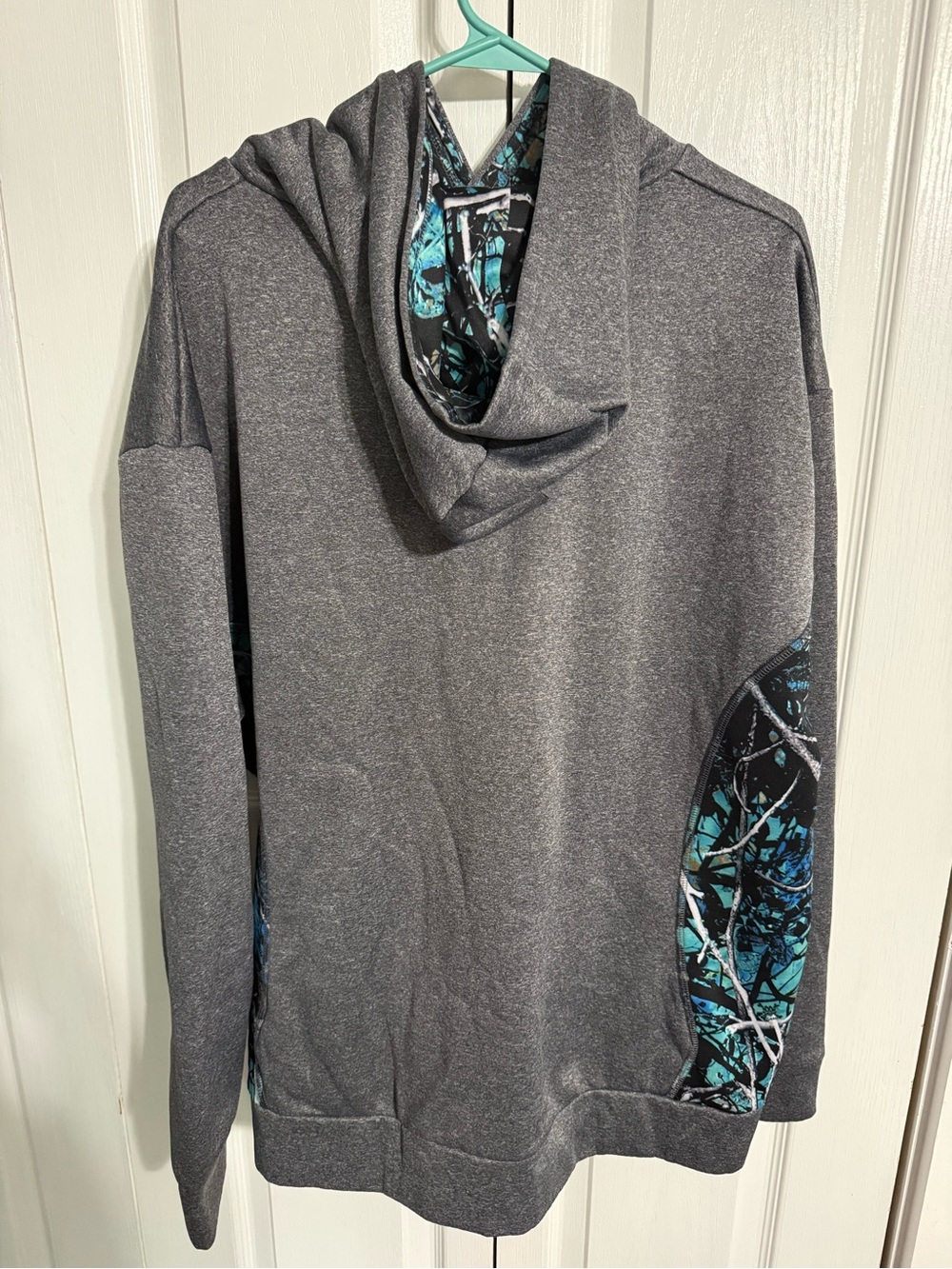 🩵 Muddy Girl Teal Camo & Grey Hoodie 🩵 - Picture 2 of 2